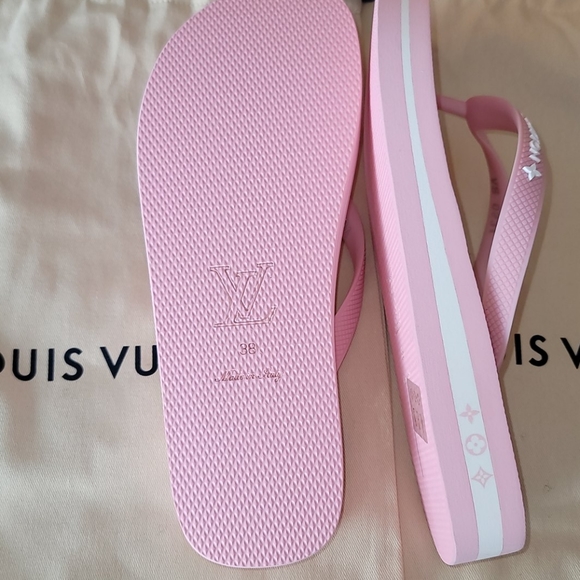 Louis Vuitton By Pool Flip Flop Pink Sandal 38=8US - Picture 6 of 13